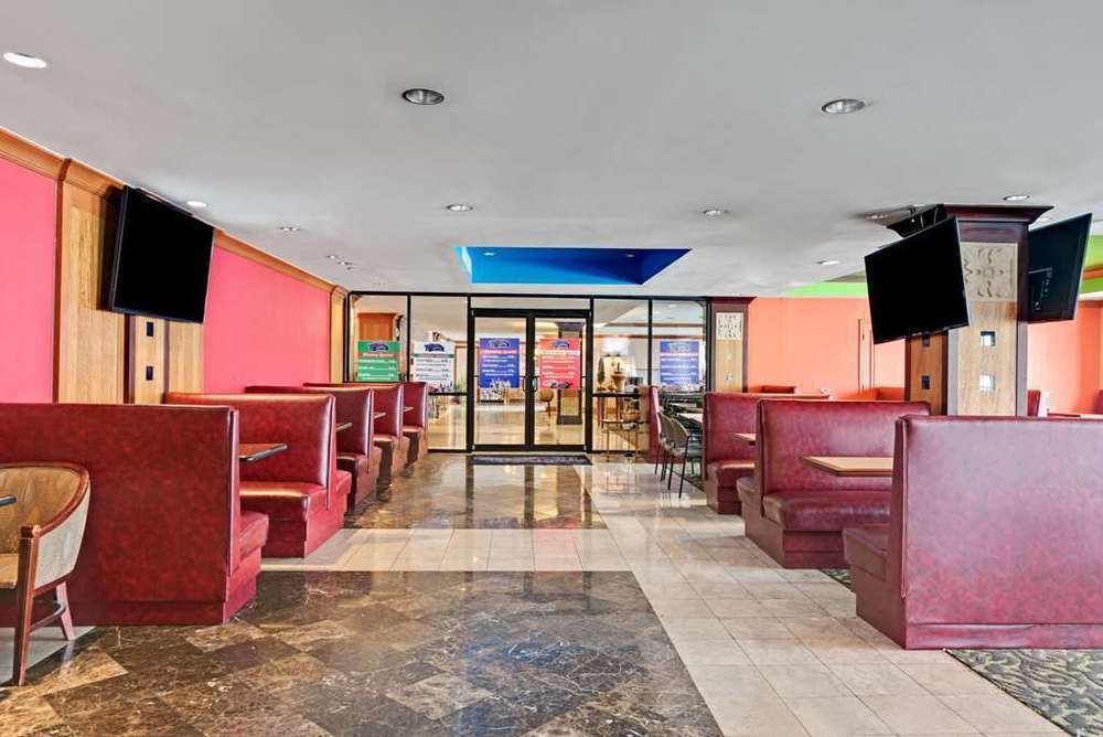 Clarion Hotel Park Central Dallas Restaurant bilde